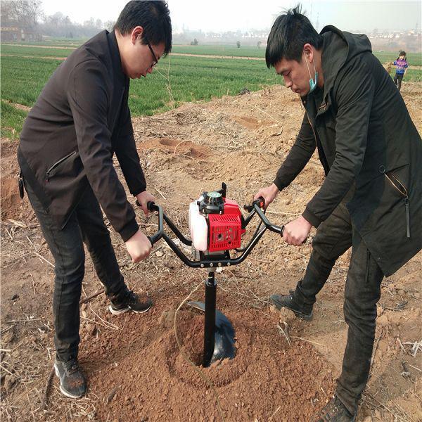 手提挖坑機植樹步伐明顯加快